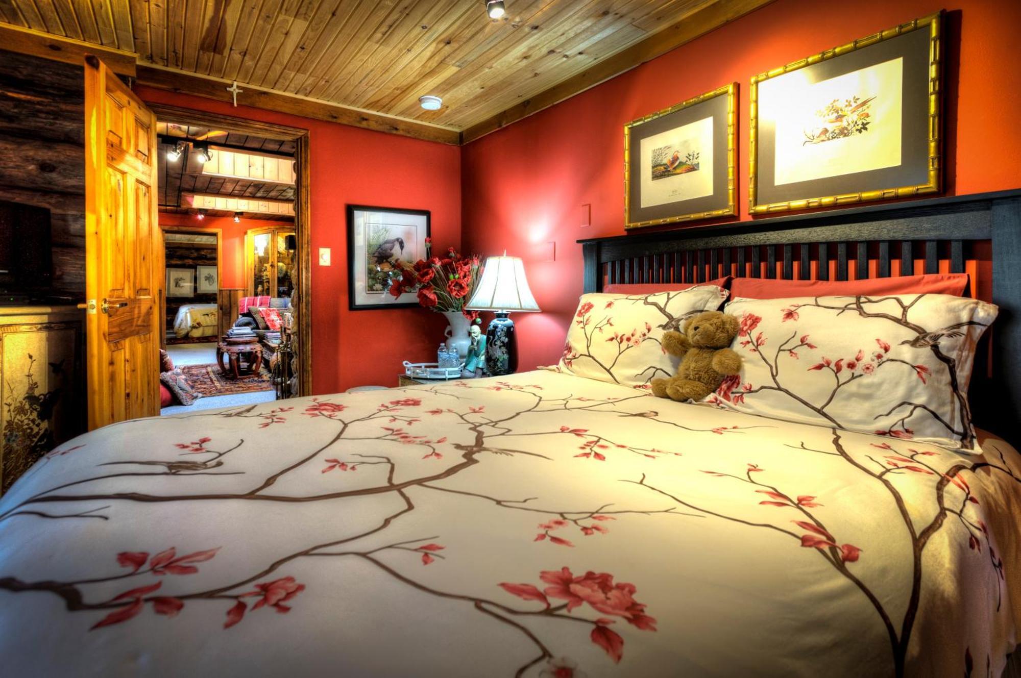 Shambhala Bed & Breakfast Buckhorn