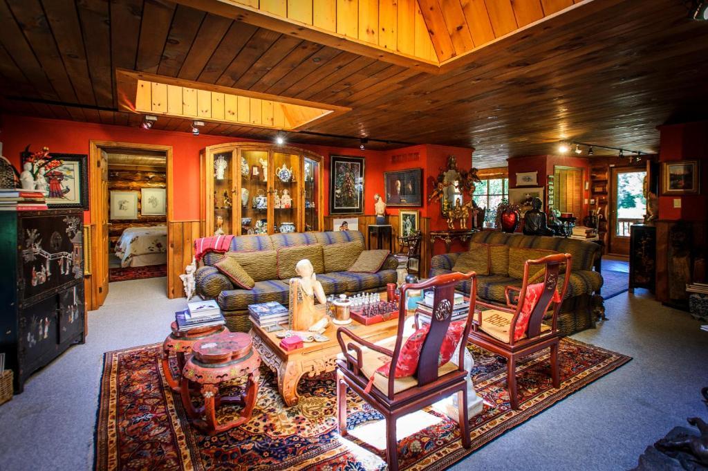 Shambhala Bed & Breakfast