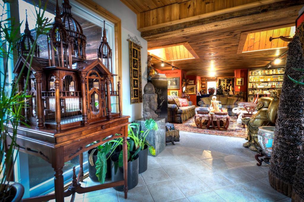Shambhala Bed & Breakfast